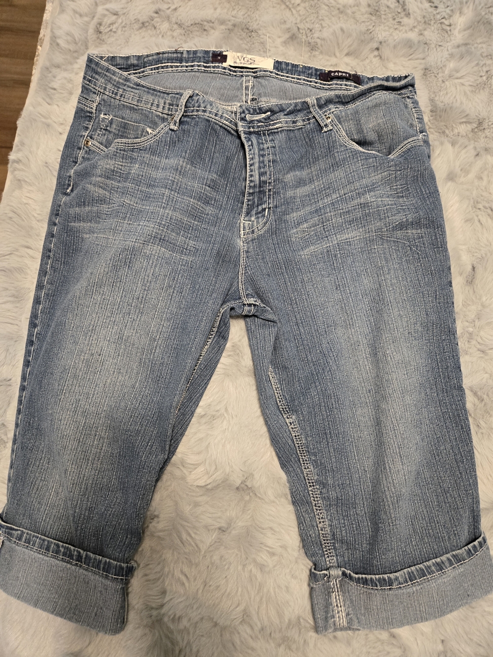 VGS Denim Cuffed Capri Jeans Lace Inlay Flap Pockets Thick Stitch Size 16